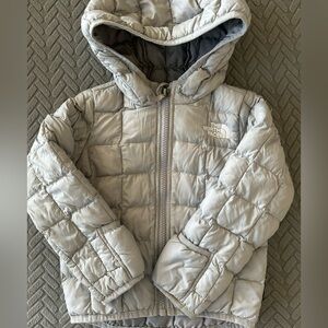 Thermoball hooded jacket